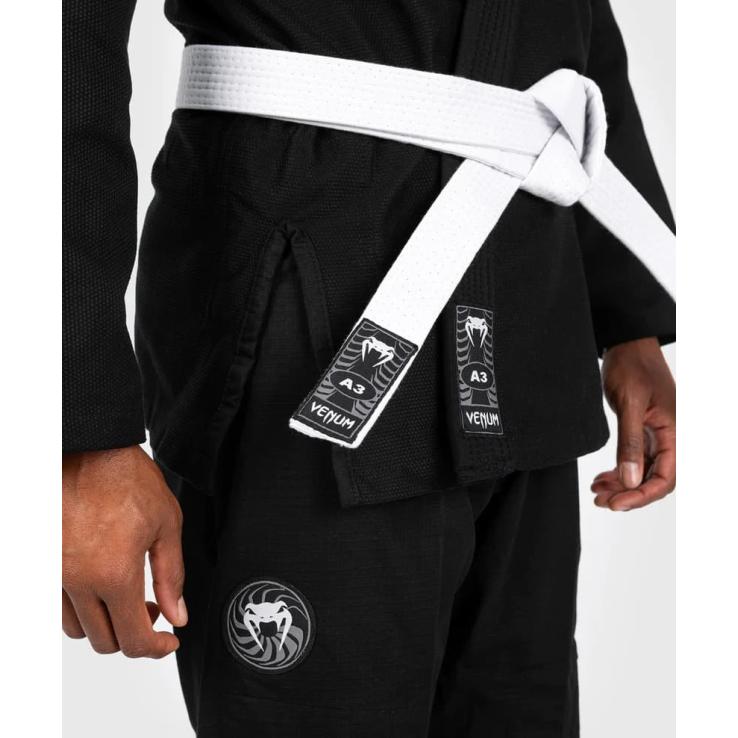 BJJ Venum Gi First Kimono - Zwart + witte riem inbegrepen