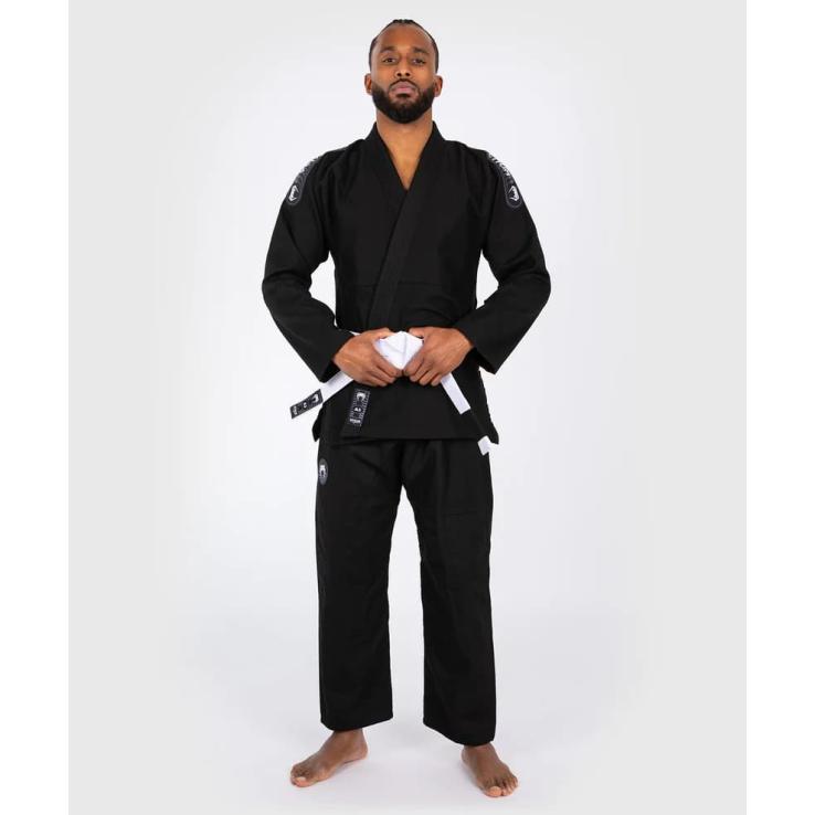 BJJ Venum Gi First Kimono - Zwart + witte riem inbegrepen