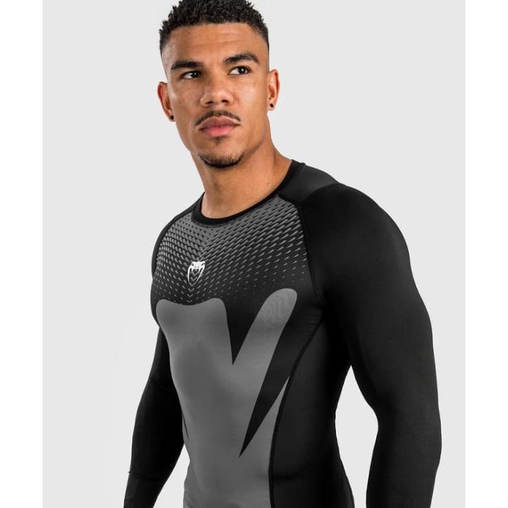 Venum Attack rashguard met lange mouwen - zwartgrijs